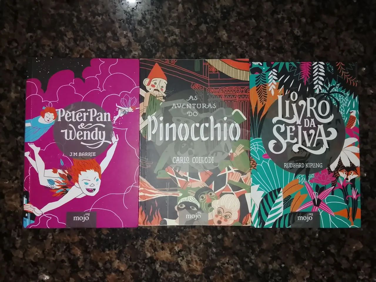 ? coleção com 3 livros infantis 