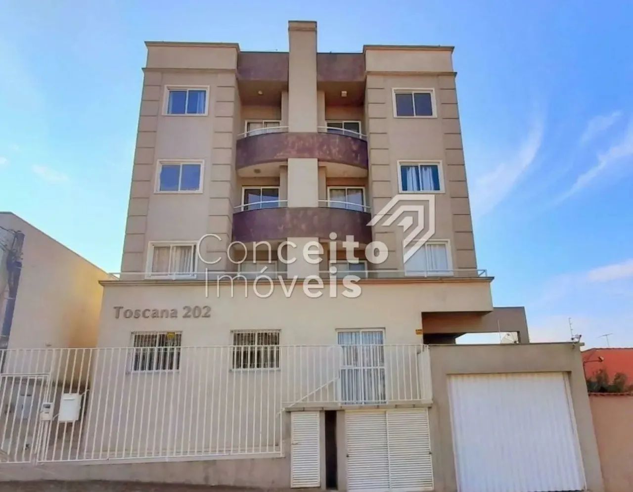 Edifício Toscana - Centro - Apartamento Semimobiliado