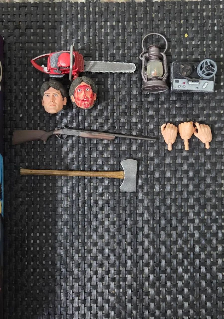 Evil dead neca. Original. - Foto 4