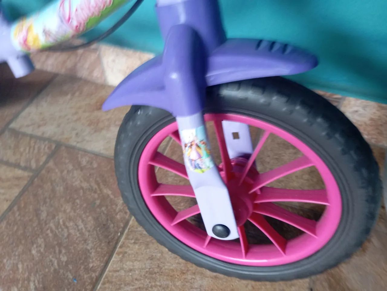 Bicicleta de equilíbrio aro 12 Caloi Barbie  - Foto 5
