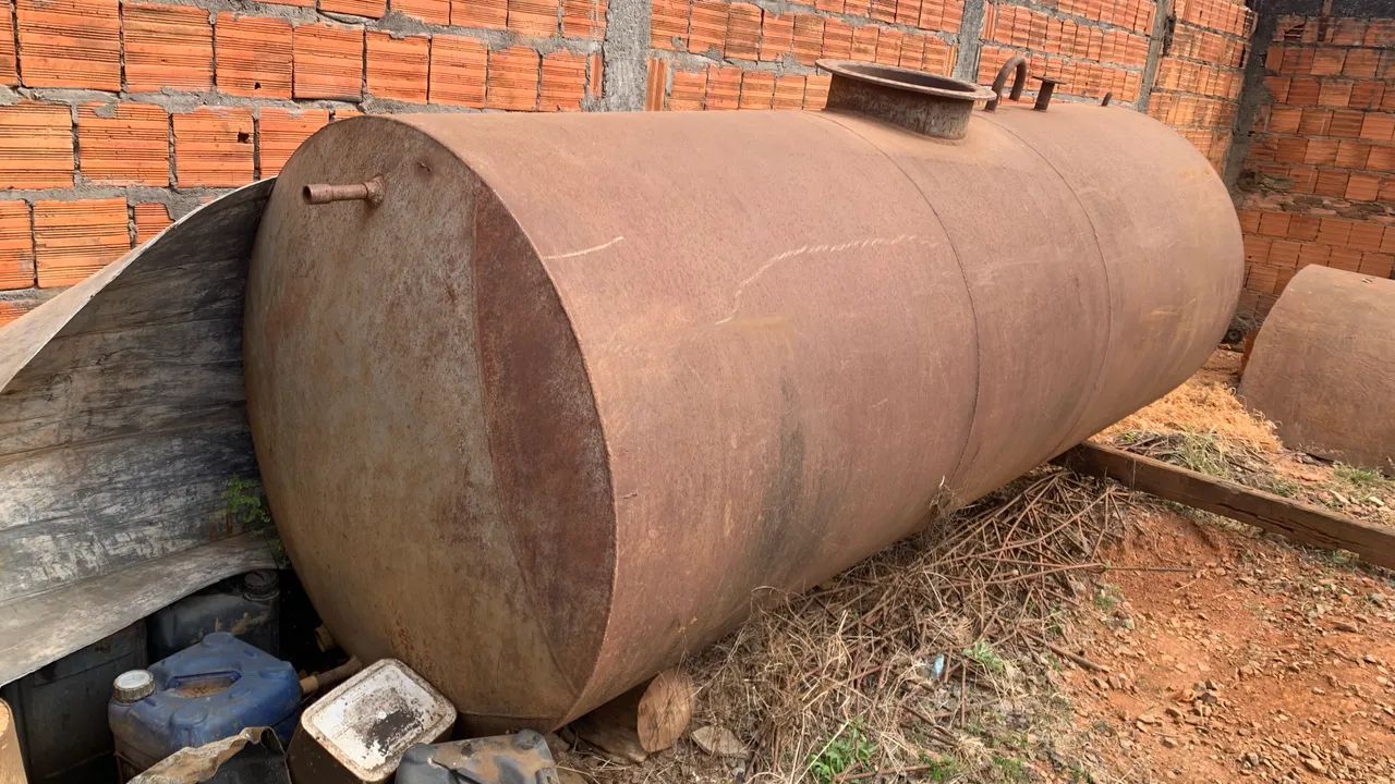 Vendo tanque de 4 mil litros  - Foto 2