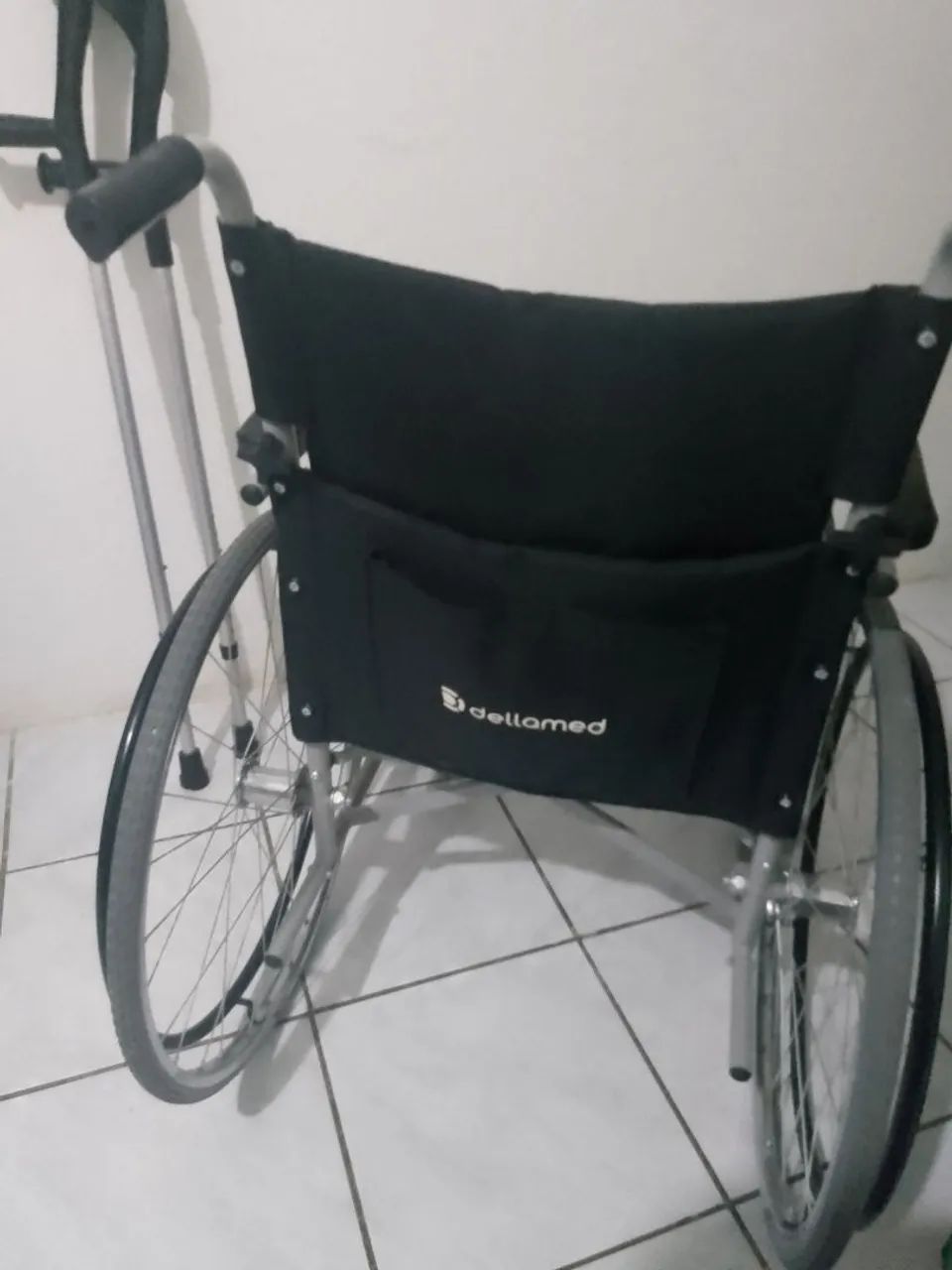 Cadeira de rodas dellamed
