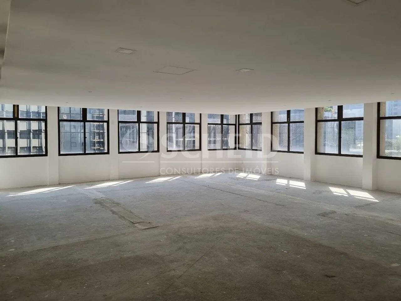 Conjunto comercial para locação na Vila Olímpia com 230m², 3 banheiros, 5 vagas, ar-condic - Foto 2