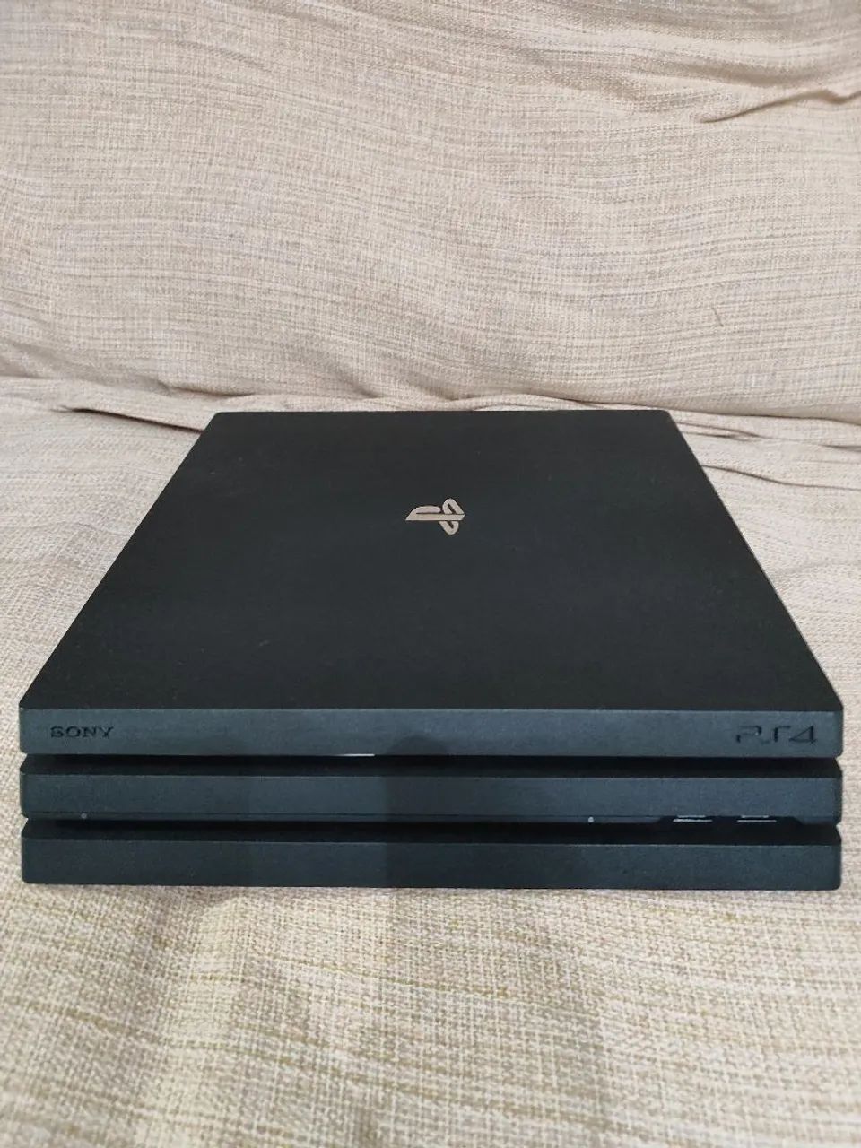 PlayStation 4 Pró 