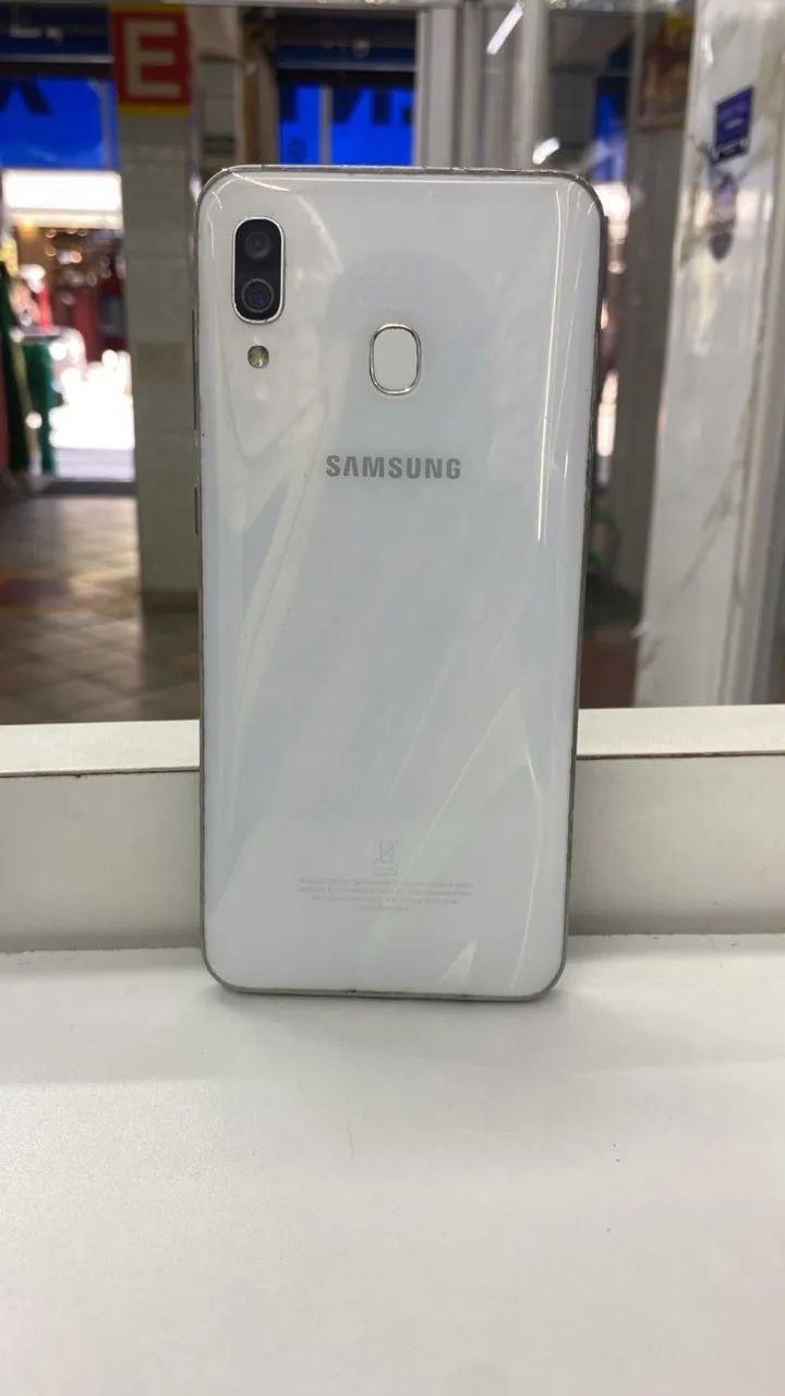 Celular A30 64 Gigas - Foto 2