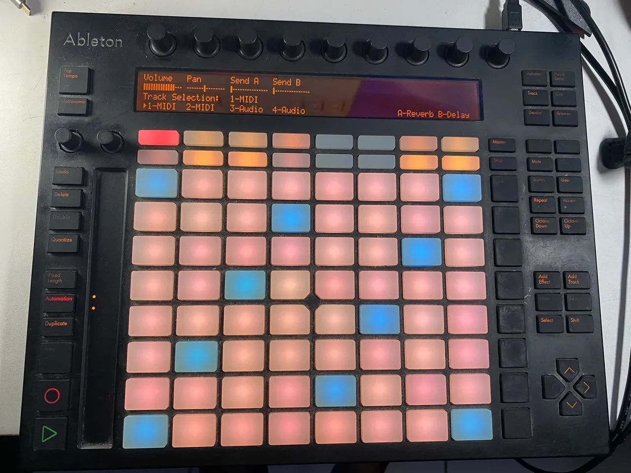 Ableton Push 1 com defeito, para conserto ou retirada de peças - Foto 2