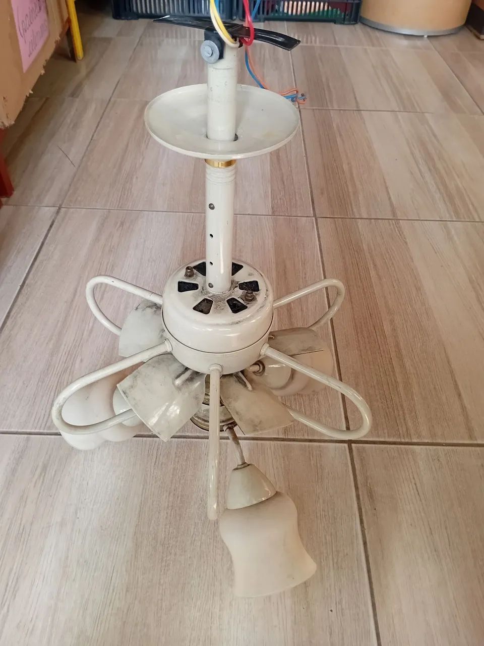 Lustre antigo com Cúpulas  - Foto 3