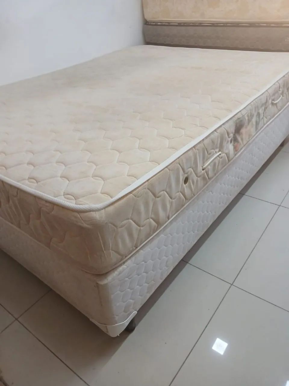 Cama box e colchão de casal ( $$ 450 ) *