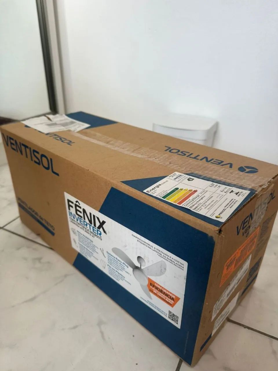 Ventilador de TETO NOVO,na caixa.