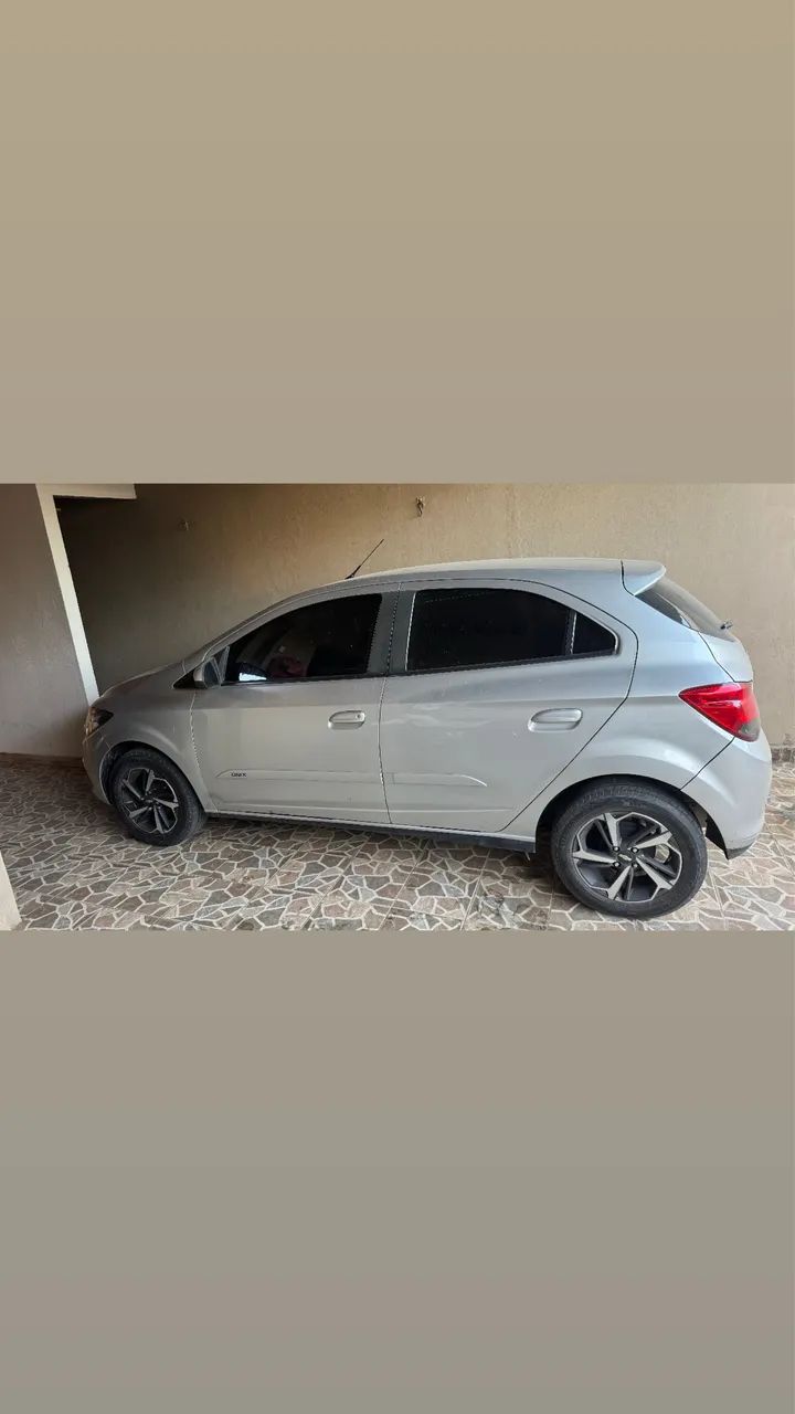 Chevrolet Onix ONIX HATCH LTZ 1.4 8V FlexPower 5p Mec. 2015