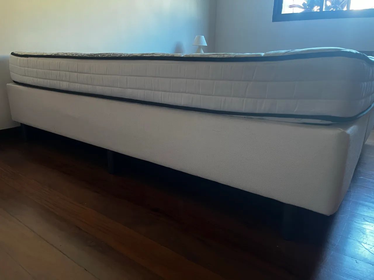 Cama queen com colchão novinho! - Foto 2