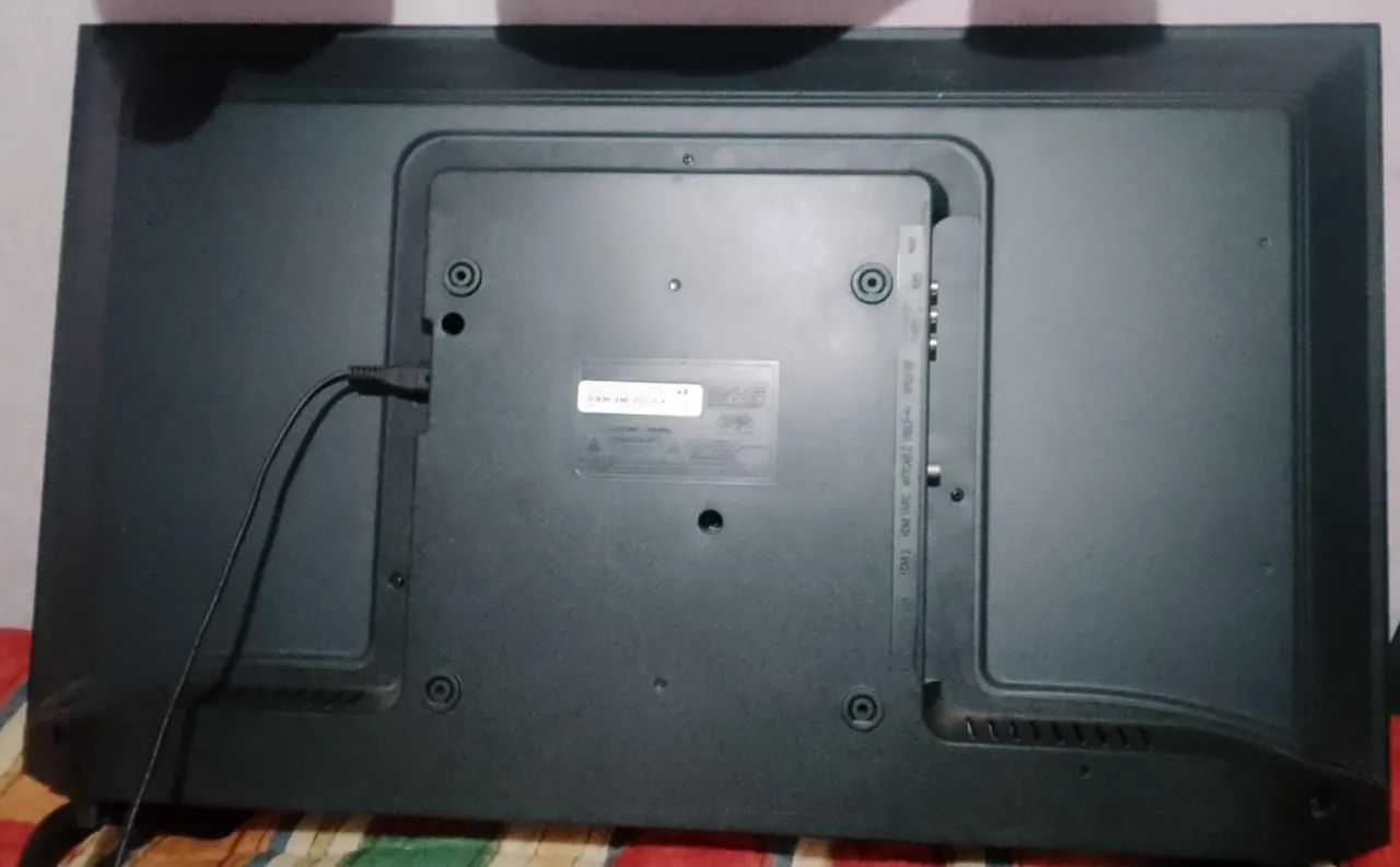 TV Roku Philco 32 Polegadas Semi Nova  - Foto 2