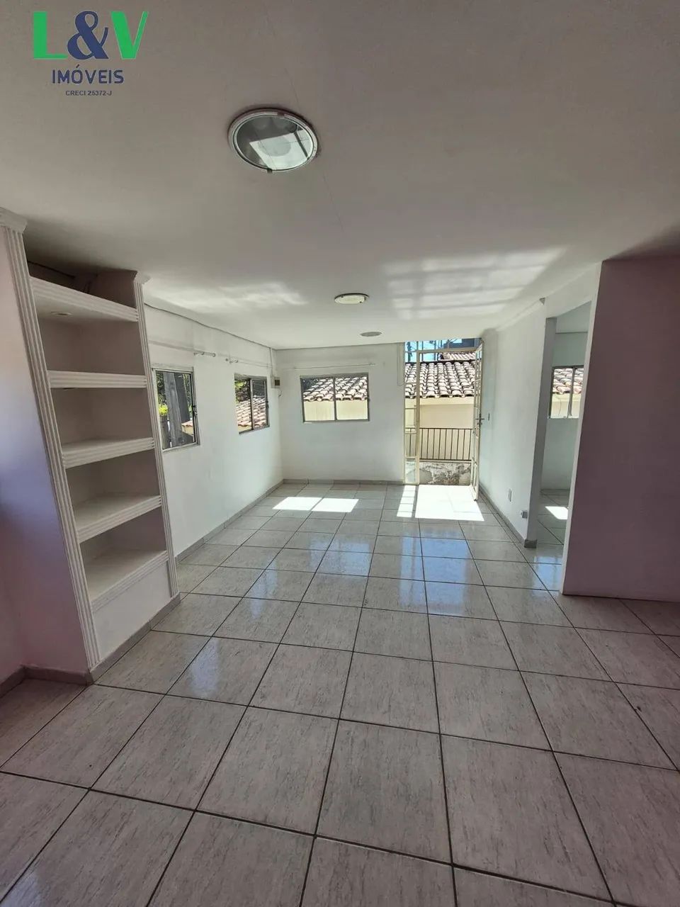 Ótimo ponto comercial com 2 salas e excelente localização. - Foto 2