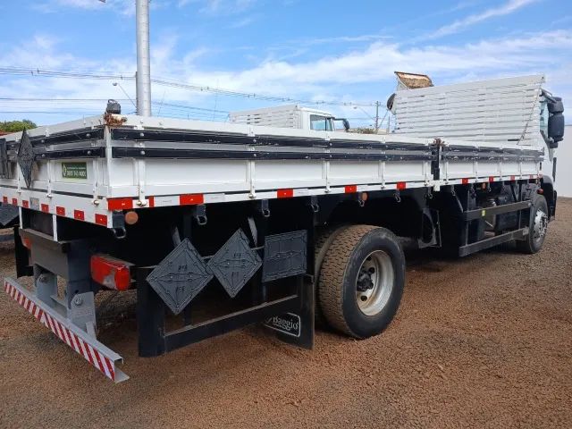 IVECO TECTOR 170 E 21 4X2 - Foto 3