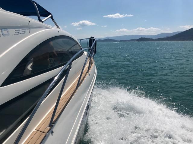 Lancha Yacxo 337 - 2011 Diesel mercruiser 440hp ( estilo passeio - phanton, cimitarra.) - Foto 4