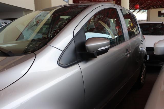VOLKSWAGEN FOX 2011/2012 1.0 MI 8V FLEX 4P MANUAL - Foto 7
