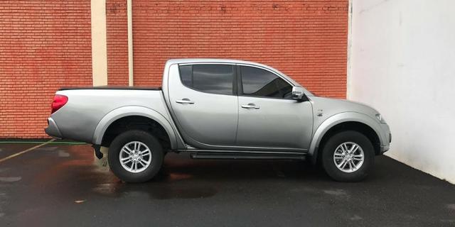 Mitsubishi L200 Triton HPE 3.5 V6 4WD (Flex) (Aut) - Foto 5