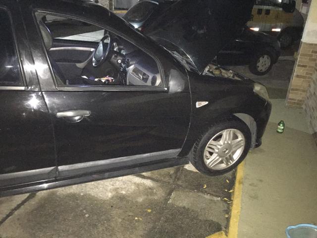 Vendo sandero 1.6 Leia o anúncio - Foto 7