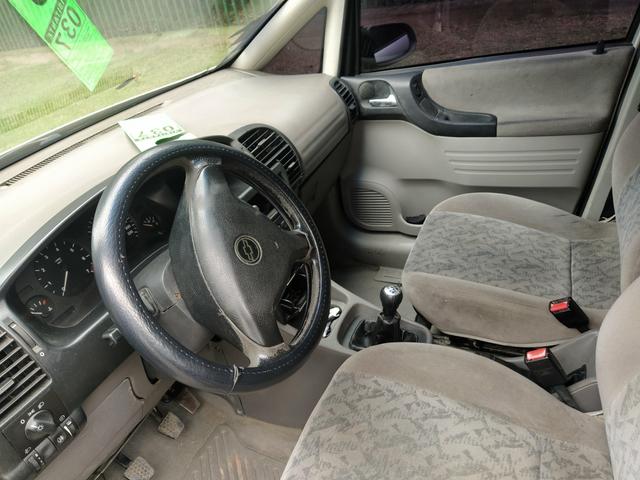 Zafira 2002 completa - Foto 5