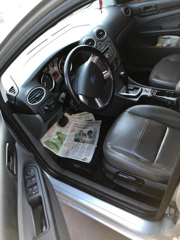 Focus Sedan 2.0 aut 2013 - Foto 6