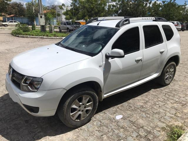 Duster 2016 branca, baixou o preço!!
