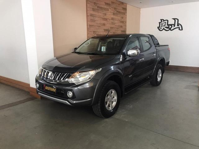 Mitsubichi - l200 triton 2.4 diesel ano 2018 - Foto 13
