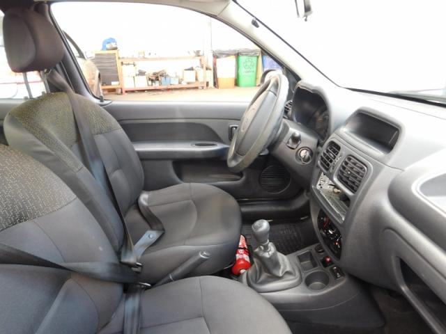 RENAULT CLIO 1.0 AUTHENTIQUE 16V FLEX 2P MANUAL. - Foto 5