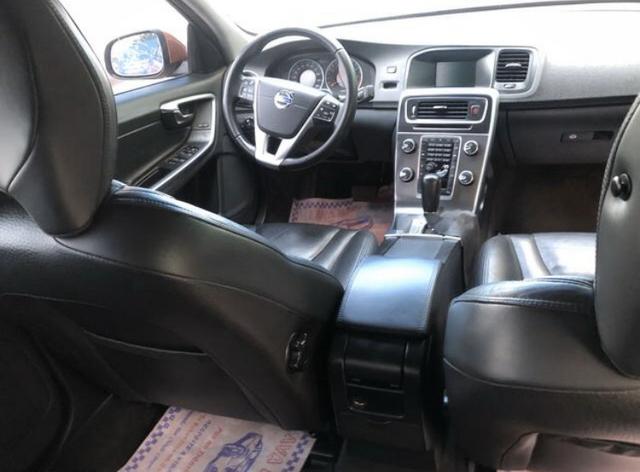 Volvo - Foto 3
