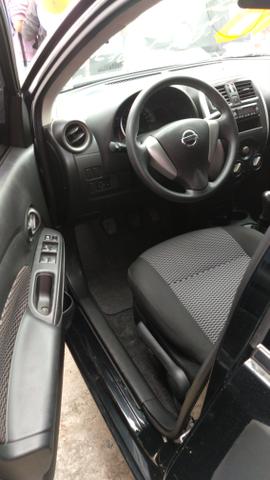 Nissan Versa ano 2018 entrada + parcelas R$ 829,00 fx cdc- gratis 2020 e gnv - Foto 6
