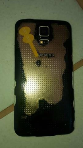 Vendo um galaxy s5 prova dagua trincado mais nao entefere em nada - Foto 4