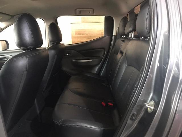 Mitsubichi - l200 triton 2.4 diesel ano 2018 - Foto 10