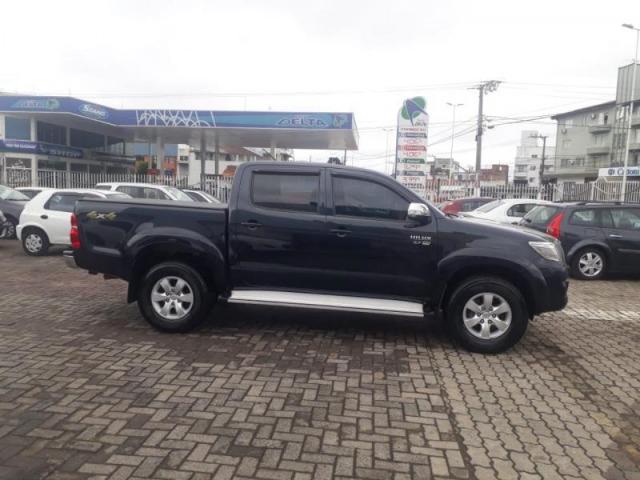 Hilux SRV 4x4 2.7 aut. 2013 - Foto 2