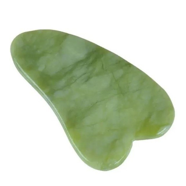 Rolinho Massageador Facial De Pedra De Jade Verde + Gua Sha Energética - Foto 2