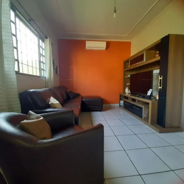 Casa térrea com quintal - Foto 2