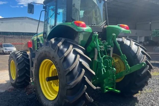 TRATOR COM ATRELADO E PEDAIS JONH DEERE Horta (Matriz) • OLX Portugal