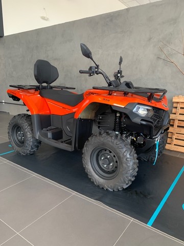 Quadriciclo CFORCE 450L