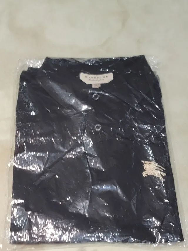 Camisas Burberry medium comprada nos EUA novas M - Foto 4