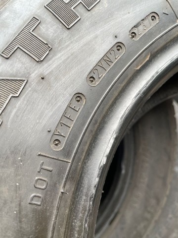 Pneu 175R13 Goodyear All Weather novo (não é riscado) - Foto 5