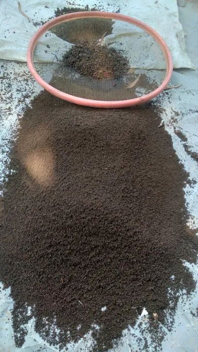 Fertilizante Húmus Rico em Nitrogênio Fósforo e Potássio