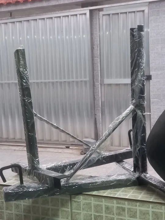 Suporte de Ferro para saco de pancada 
