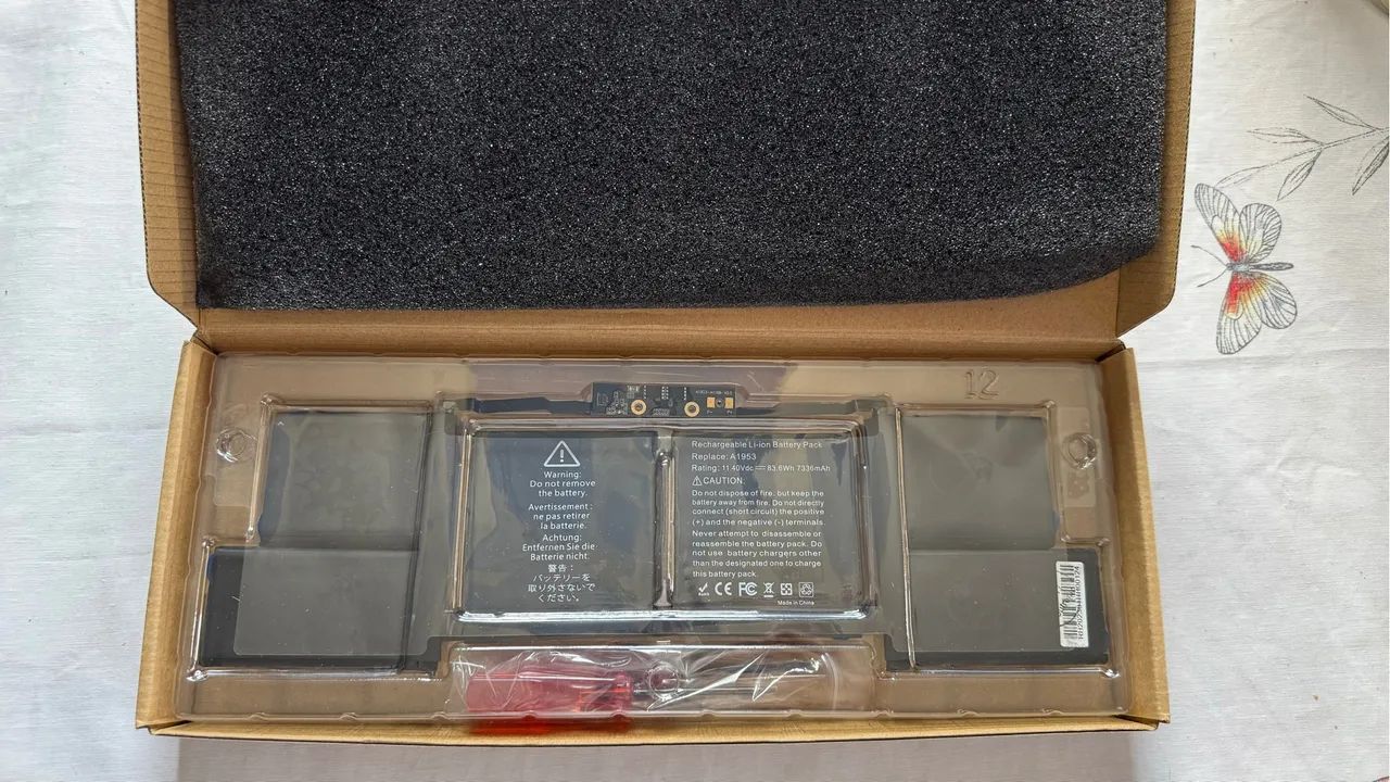 Bateria para Notebook Apple A1953 (Macbook 2018 Touchbar 15?) - Foto 3