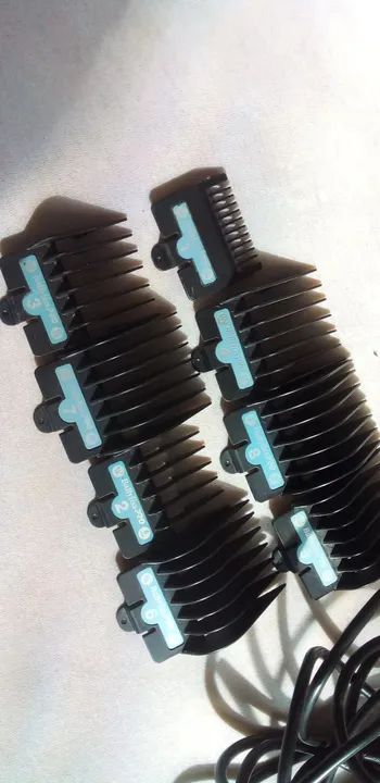 Maquina para corte de cabelo BaByliss Pro com defeito  - Foto 3