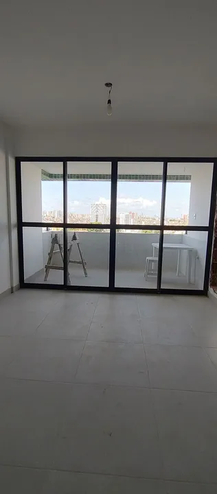 ESQUADRIA DE ALUMÍNIO PRETA + PIAS