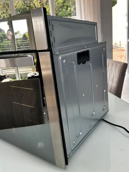 Forno de Embutir Electrolux Elétrico 80L com Grill e Convecção Inox (OE8DX) - Foto 2