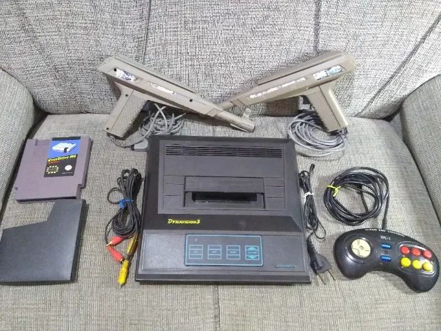 dynavision + everdrive n8 nintendo 8 bit