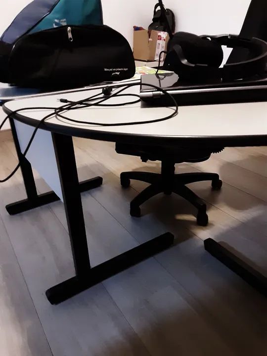 Mesa de escritório.  - Foto 3