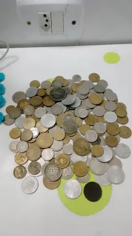 Lote com 200 moedas antigas