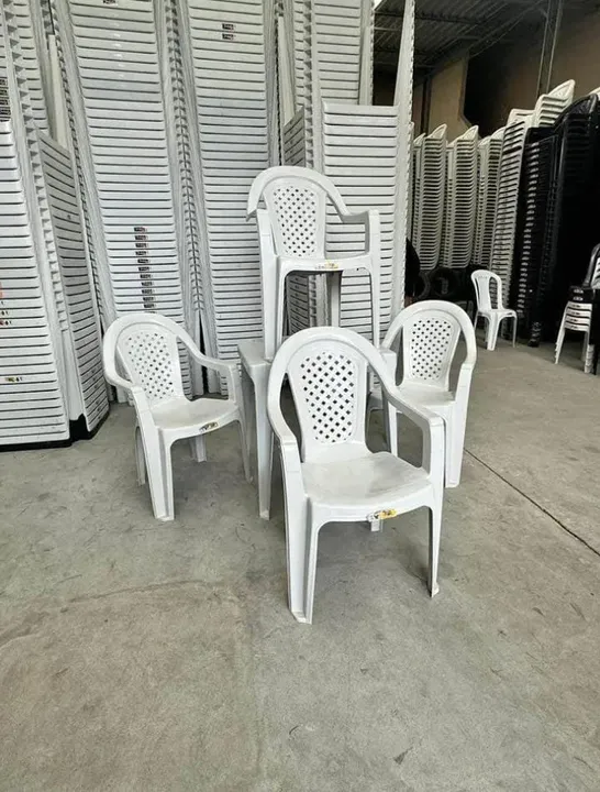 Conjunto de Mesa e Cadeiras para Área Externa