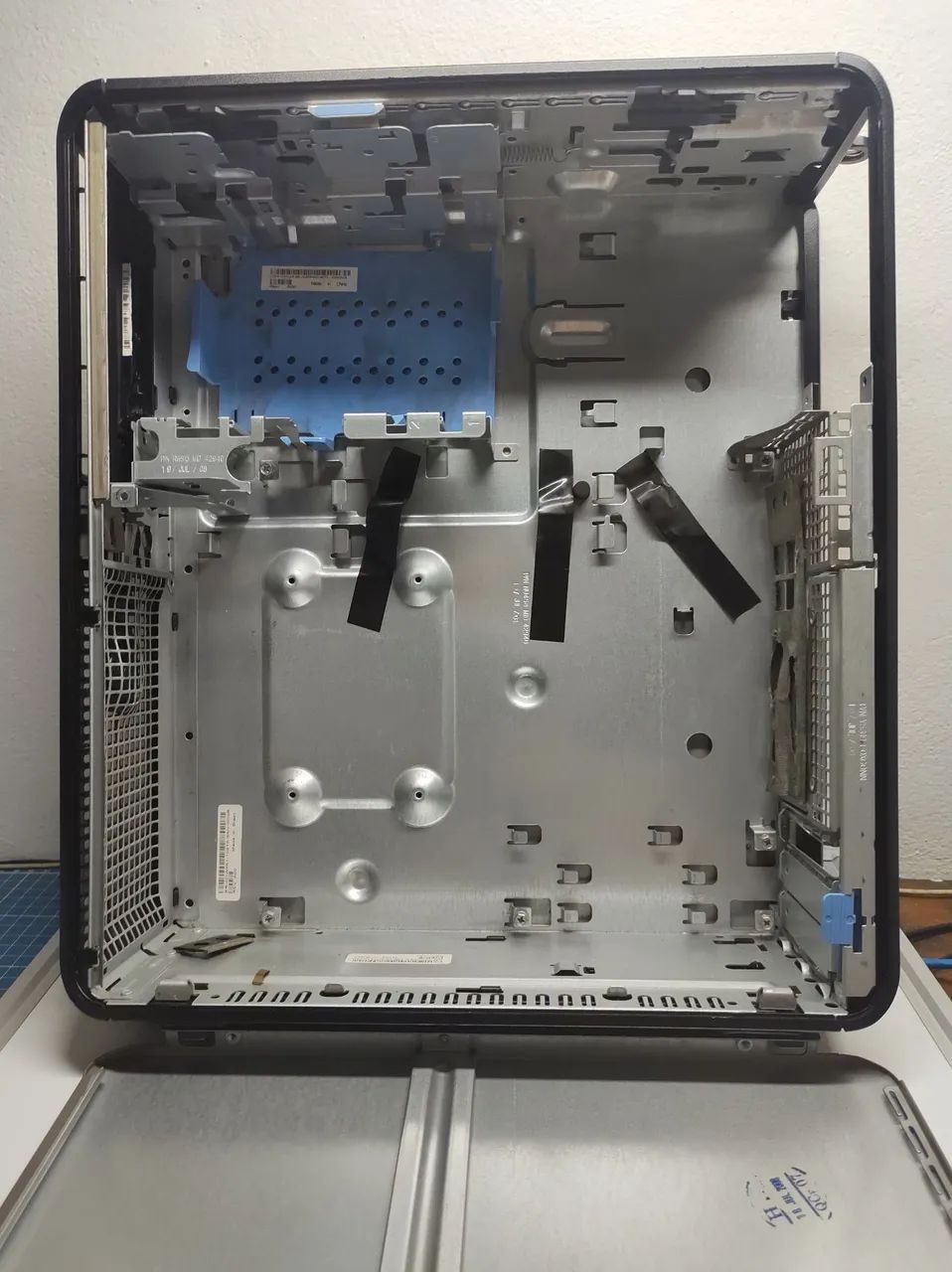 Gabinete original Dell OptiPlex 740 DT - torre grande, perfeito para montagem ou reposição - Foto 6