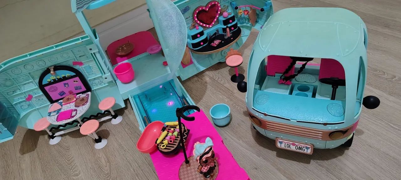 VAN LOL SURPRISE COMPLETA - Foto 2